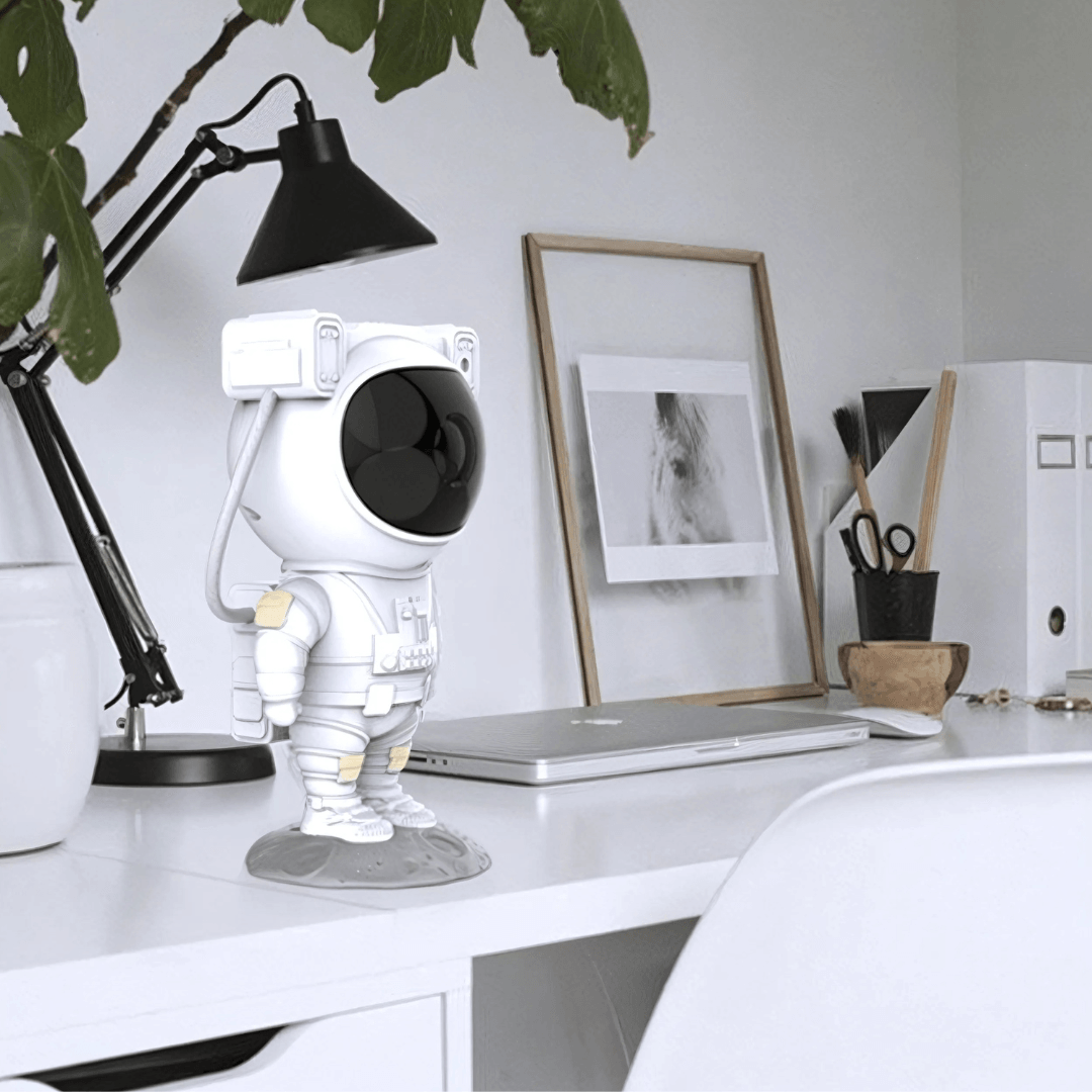 Projetor Astronauta Estelar - 50% OFF 😱😱 - BRINCAR JUNTO