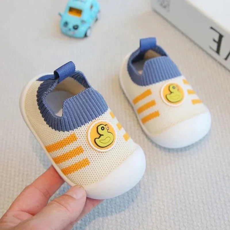 Tenis Confortável Elastano Patinho - BRINCAR JUNTO