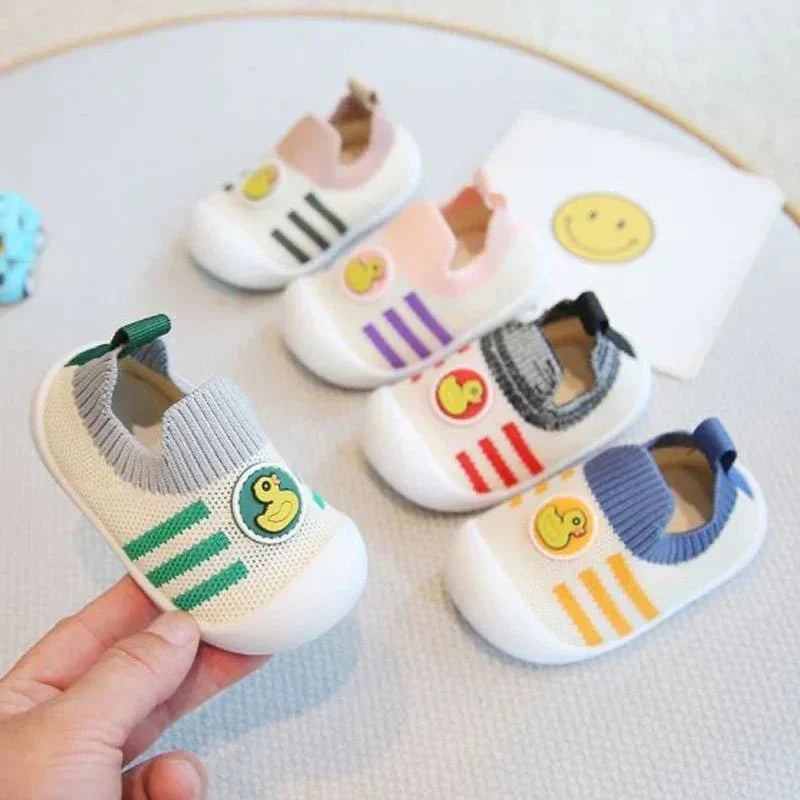 Tenis Confortável Elastano Patinho - BRINCAR JUNTO